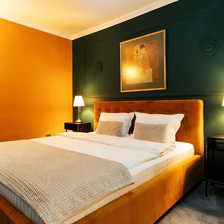 Coco Hotel 3*